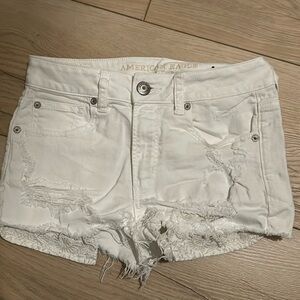 White Denim Shorts with Detailed Pockets